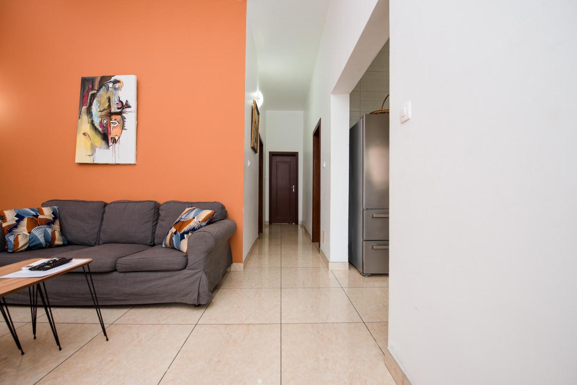 Appartement Charmant Et Lumineux Пуэнт-Нуар Экстерьер фото